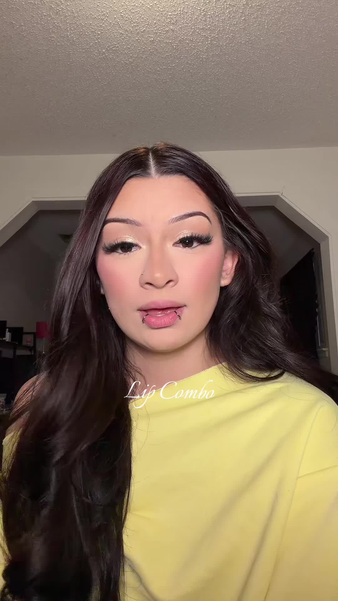 @yani ᥫ᭡