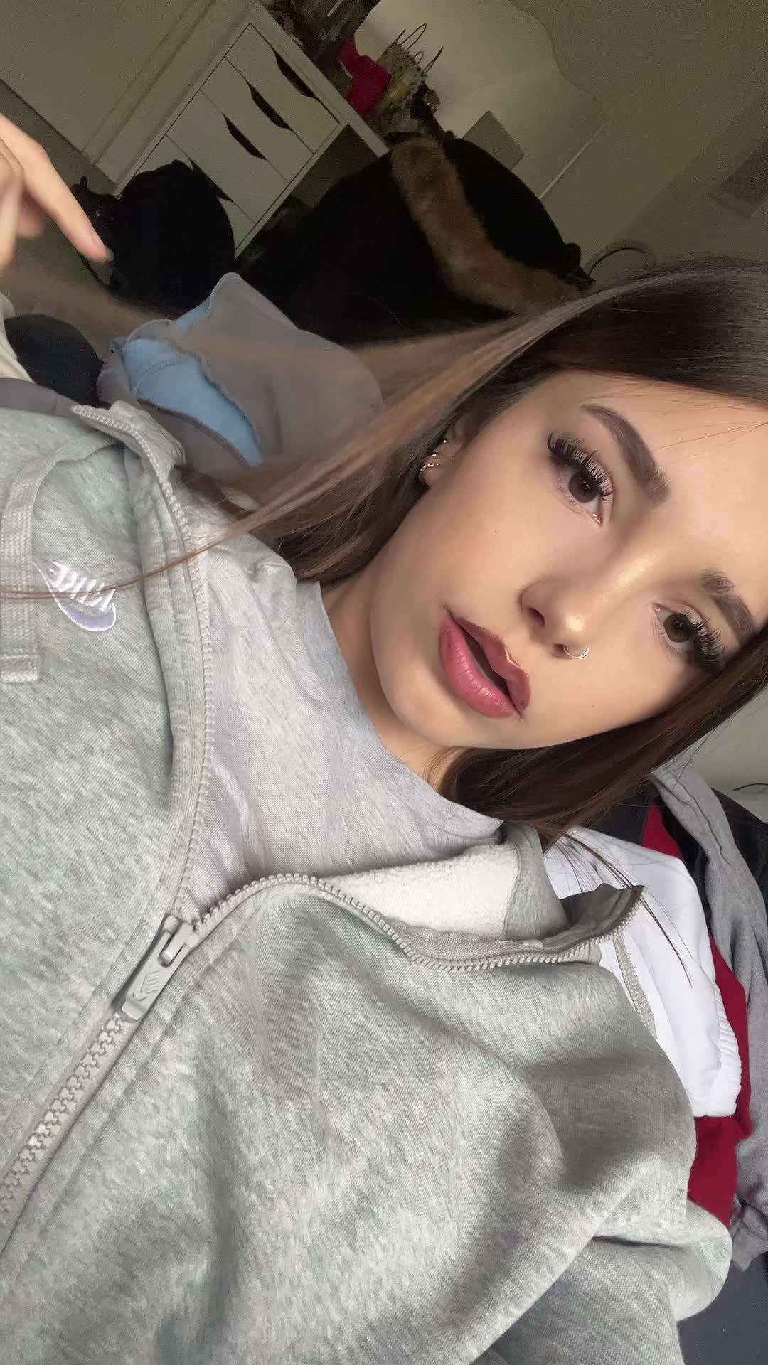 @𝓳𝓮𝓷𝓷𝔂🎧☁️