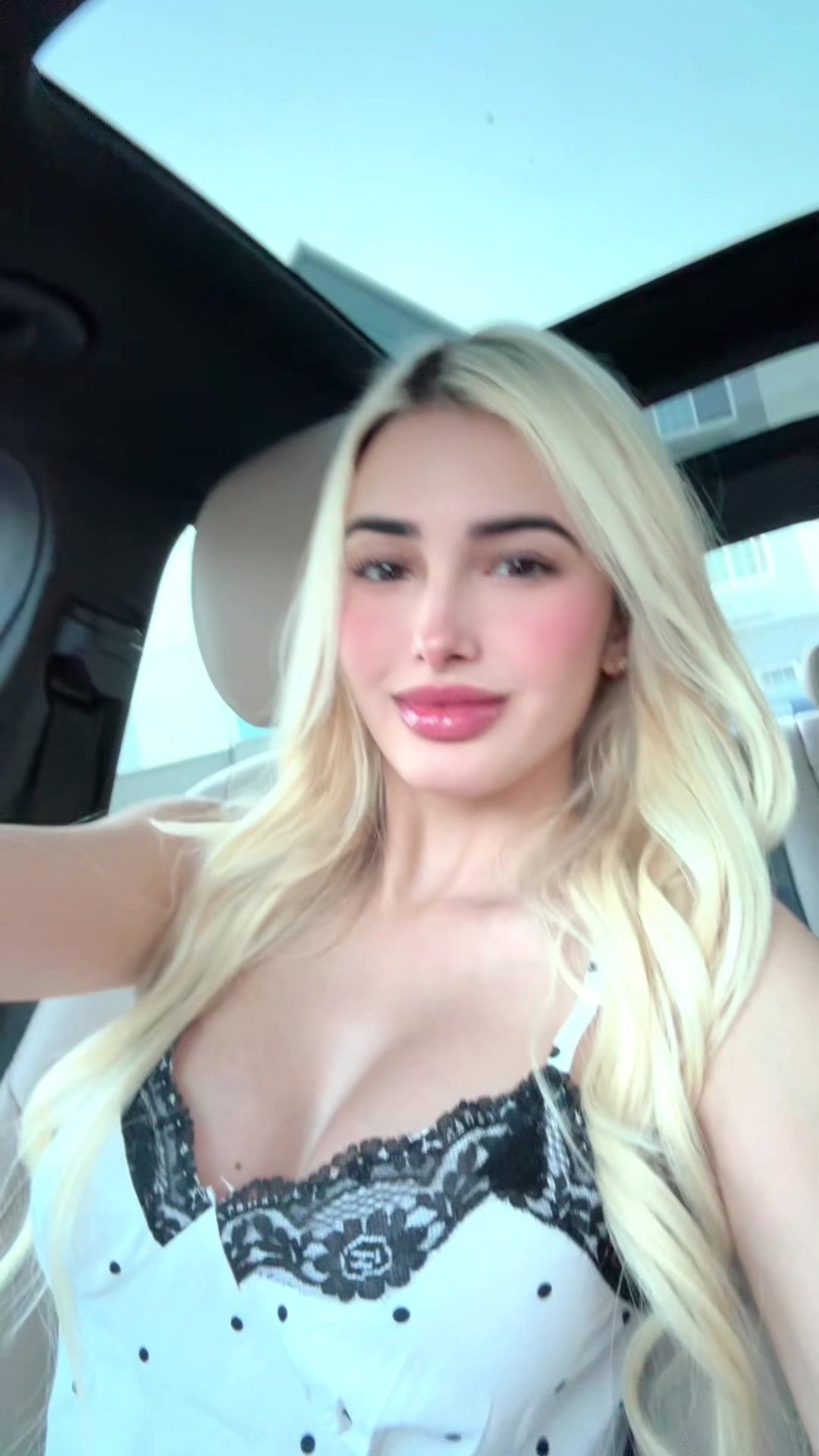 @mel_