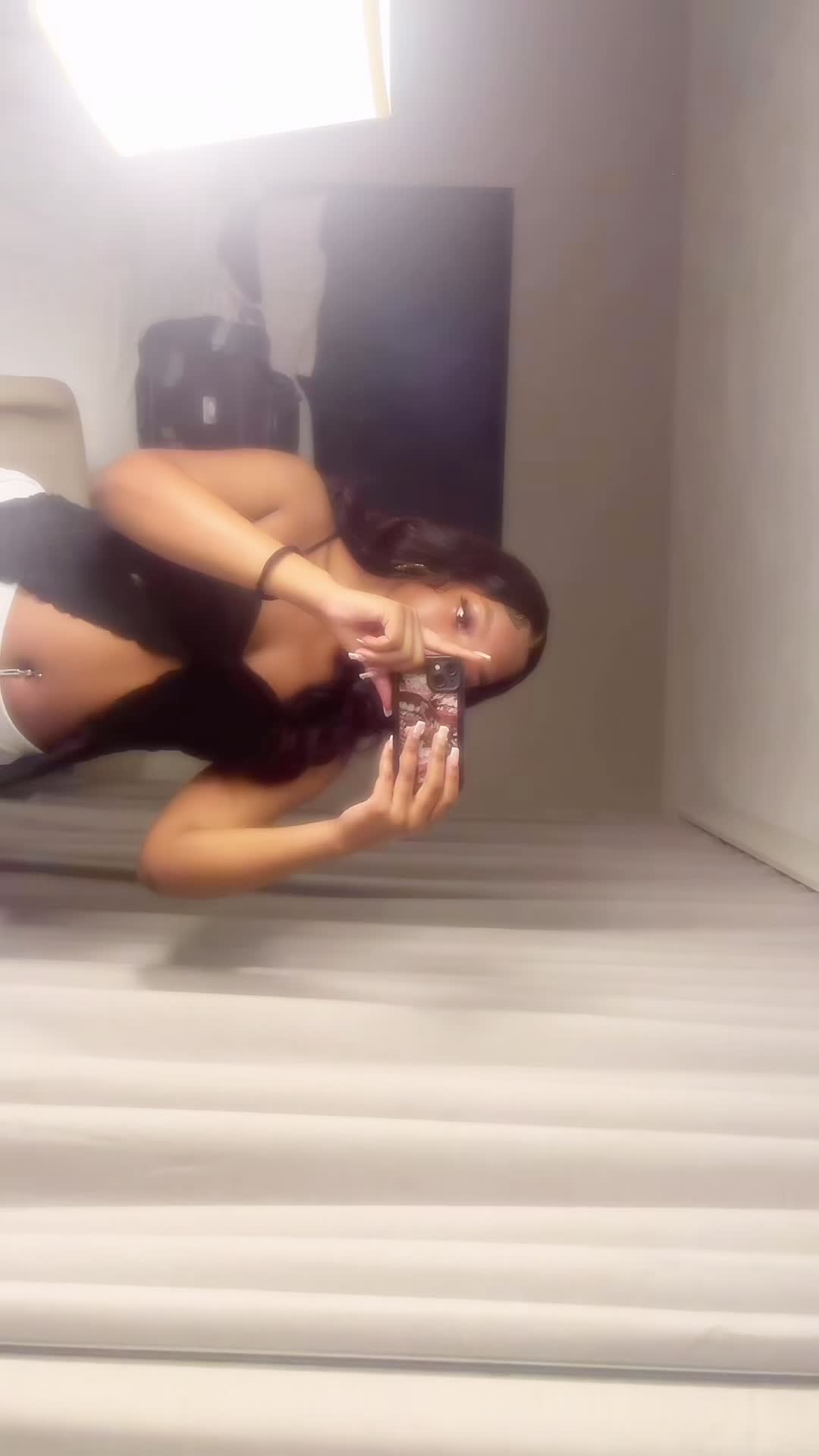 @yahnaabaeee