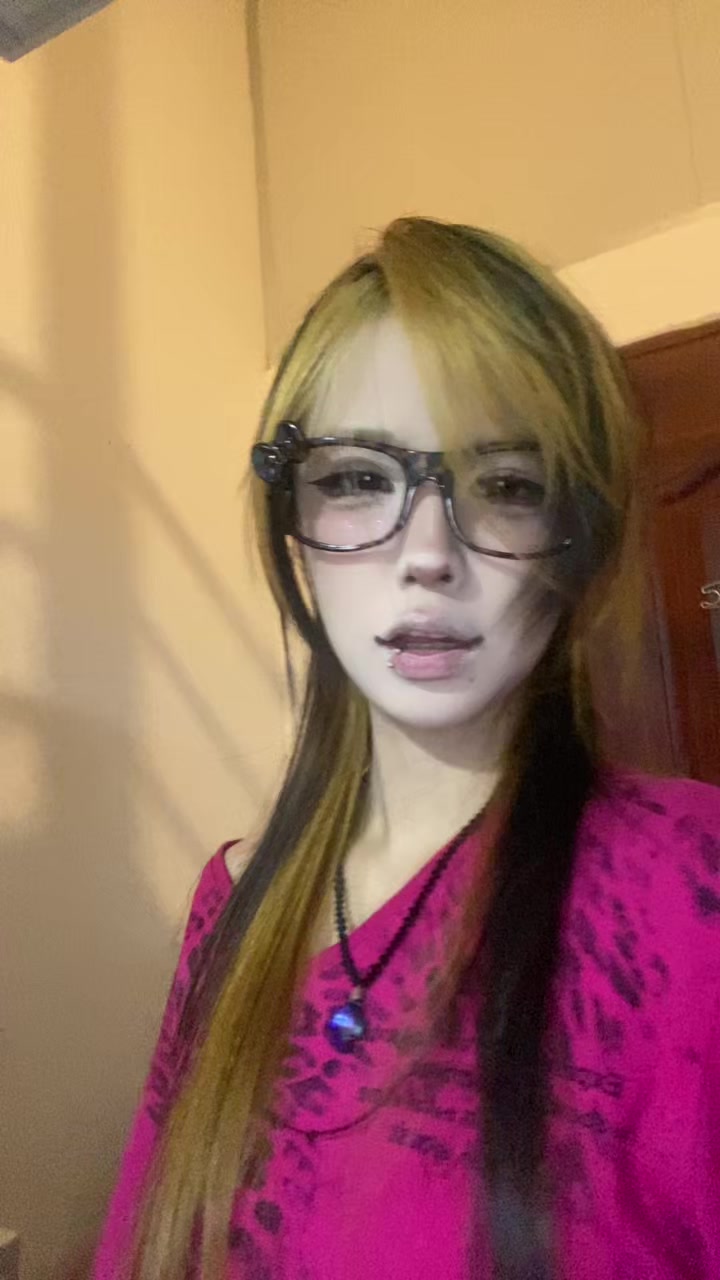 @brit nêy xì po
