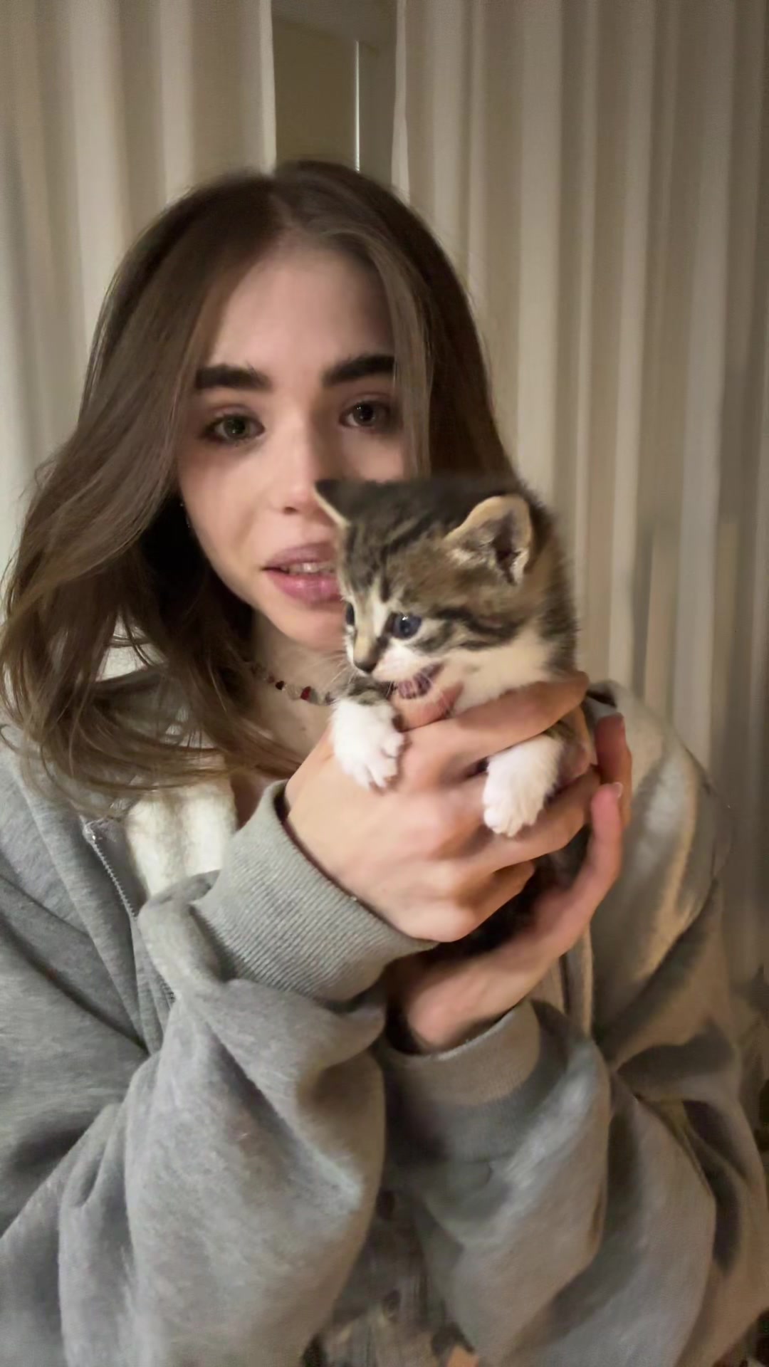 @lolа