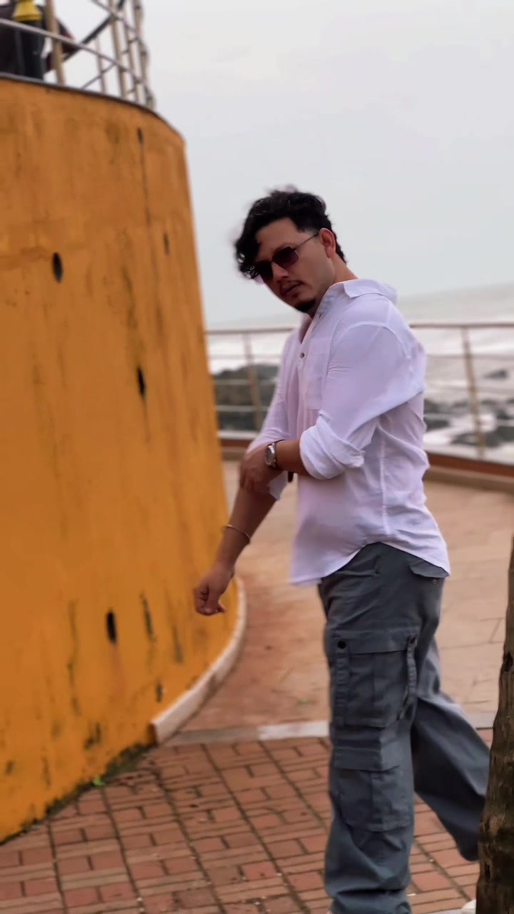 @𝐑c🕊️_
