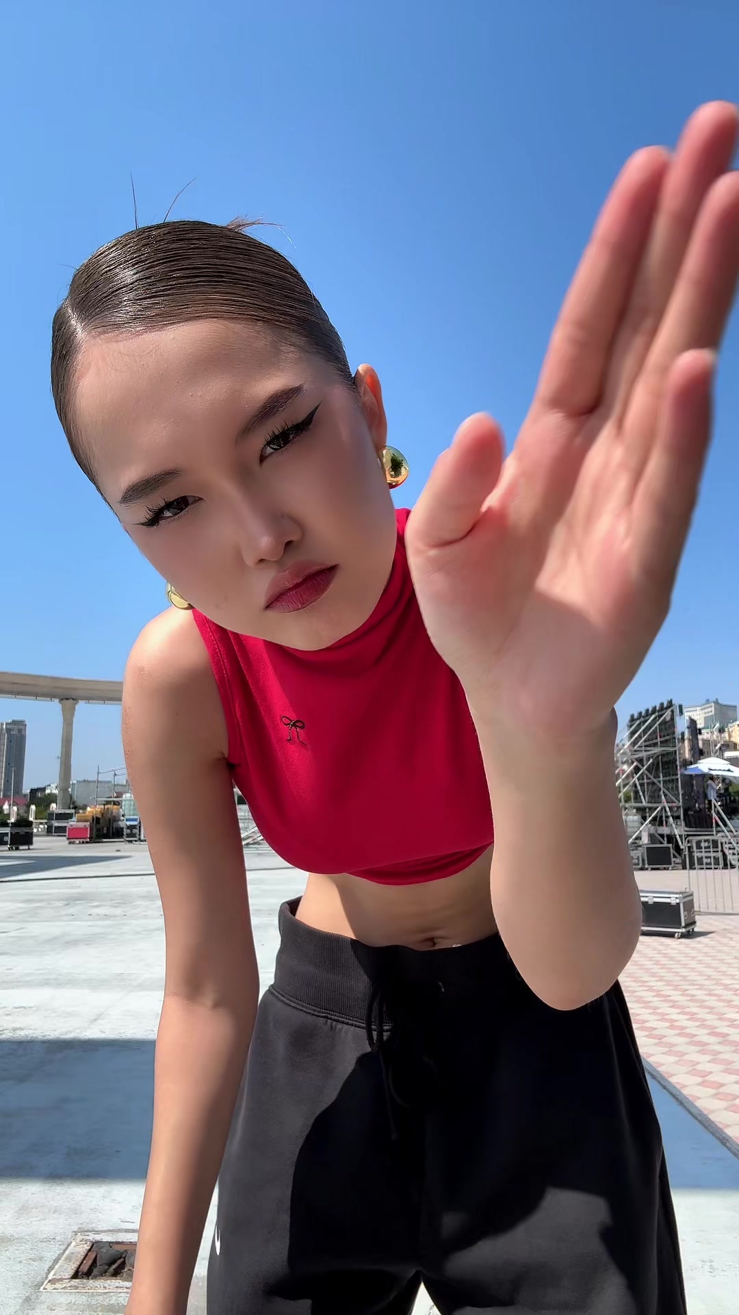 @amonie