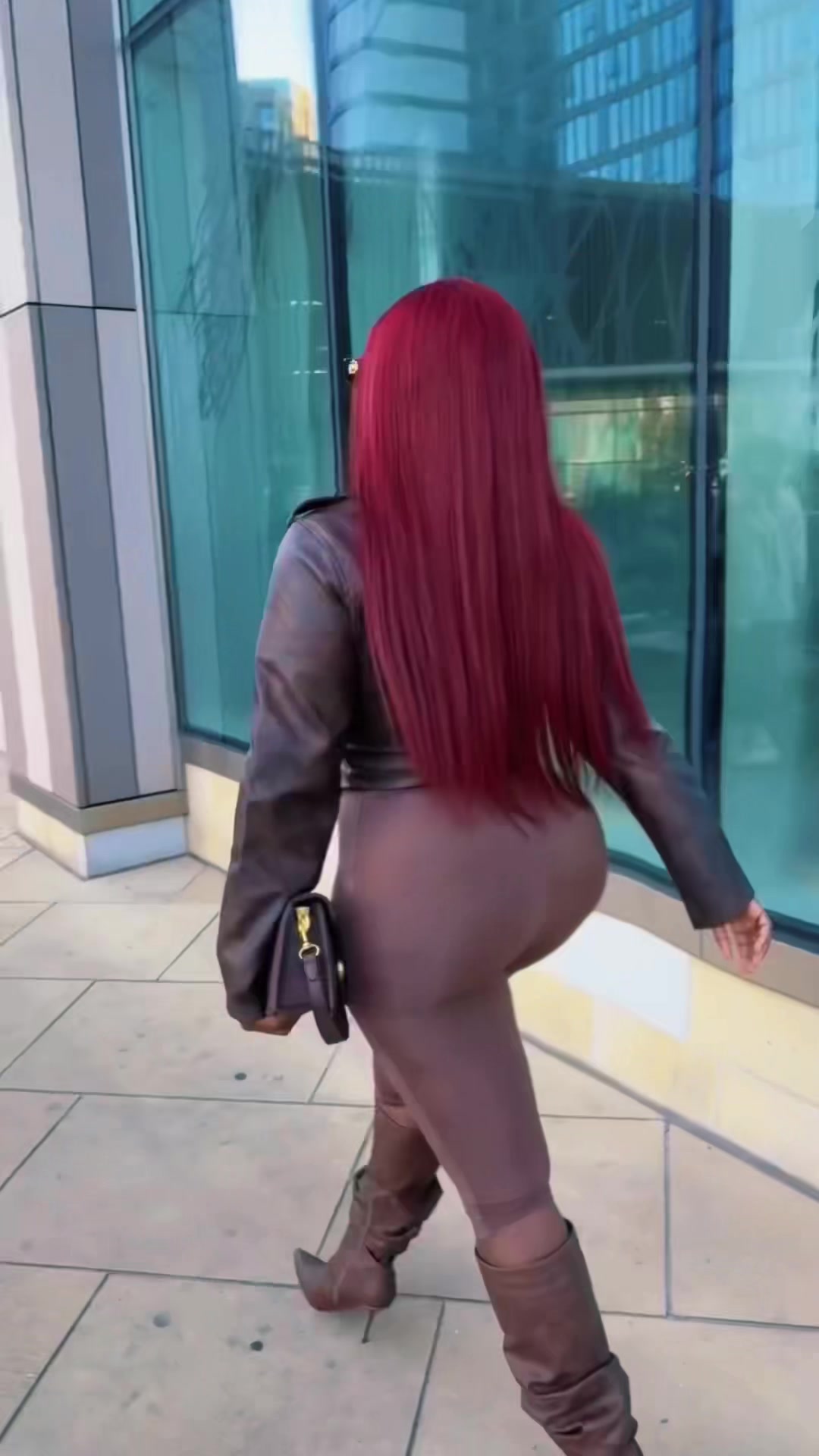 @Abisola