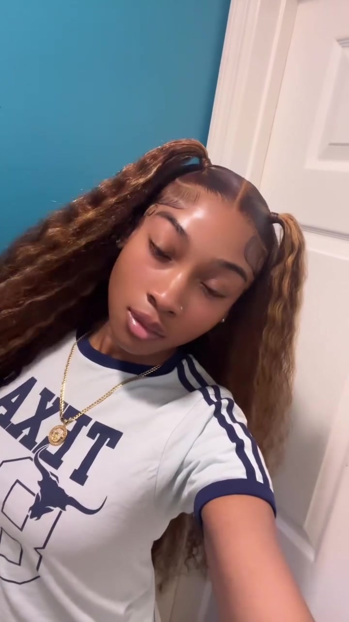 @lexofallure