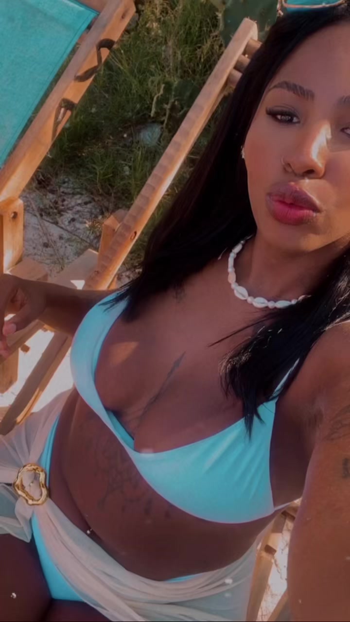 @Carla Leticia