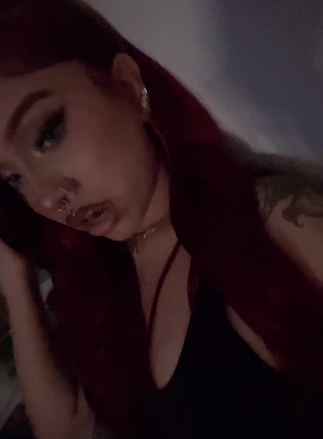 @🫐