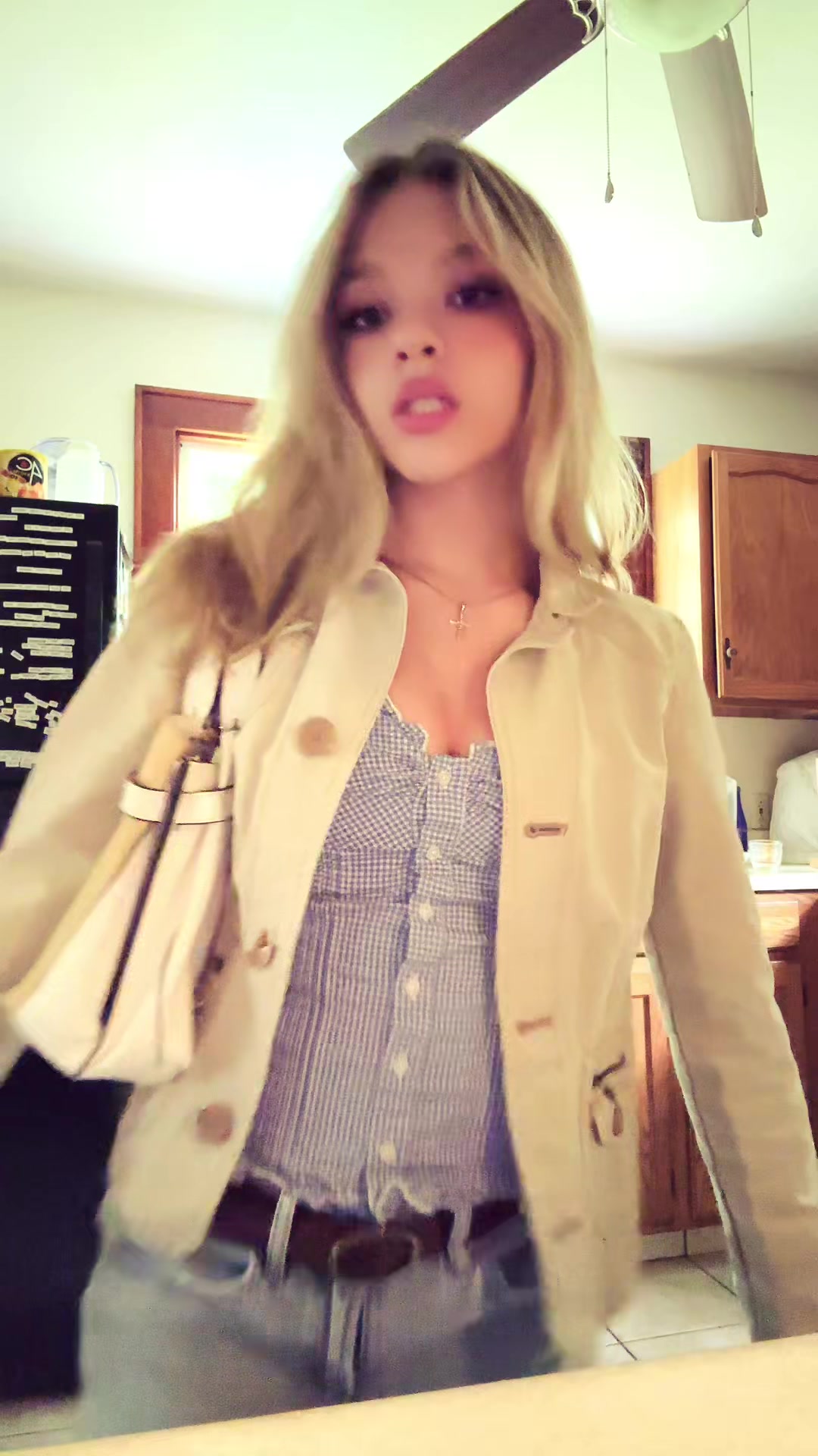 @😻