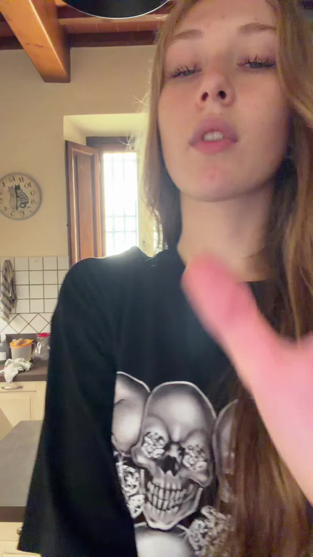 @arixnnq__