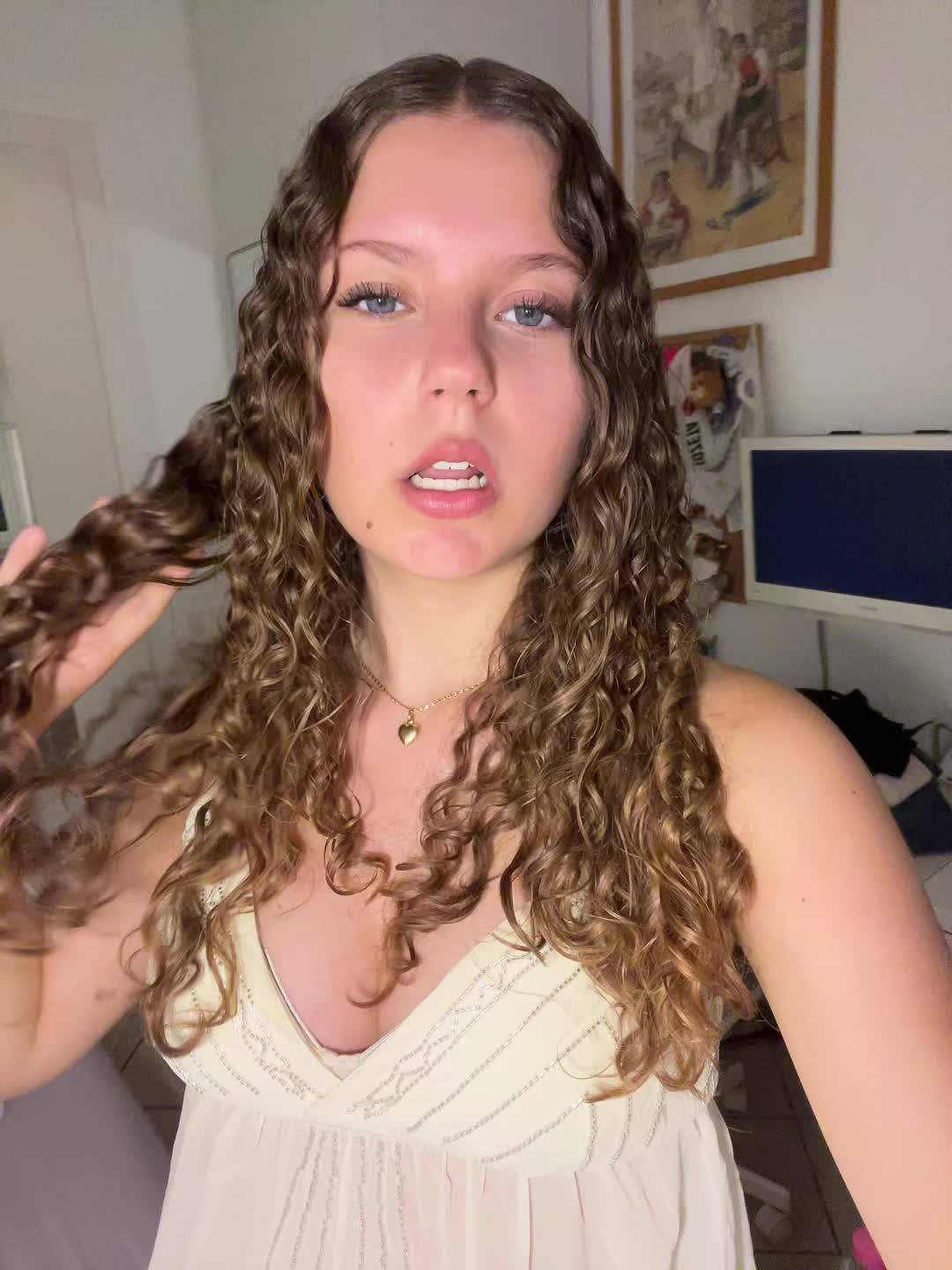 @★