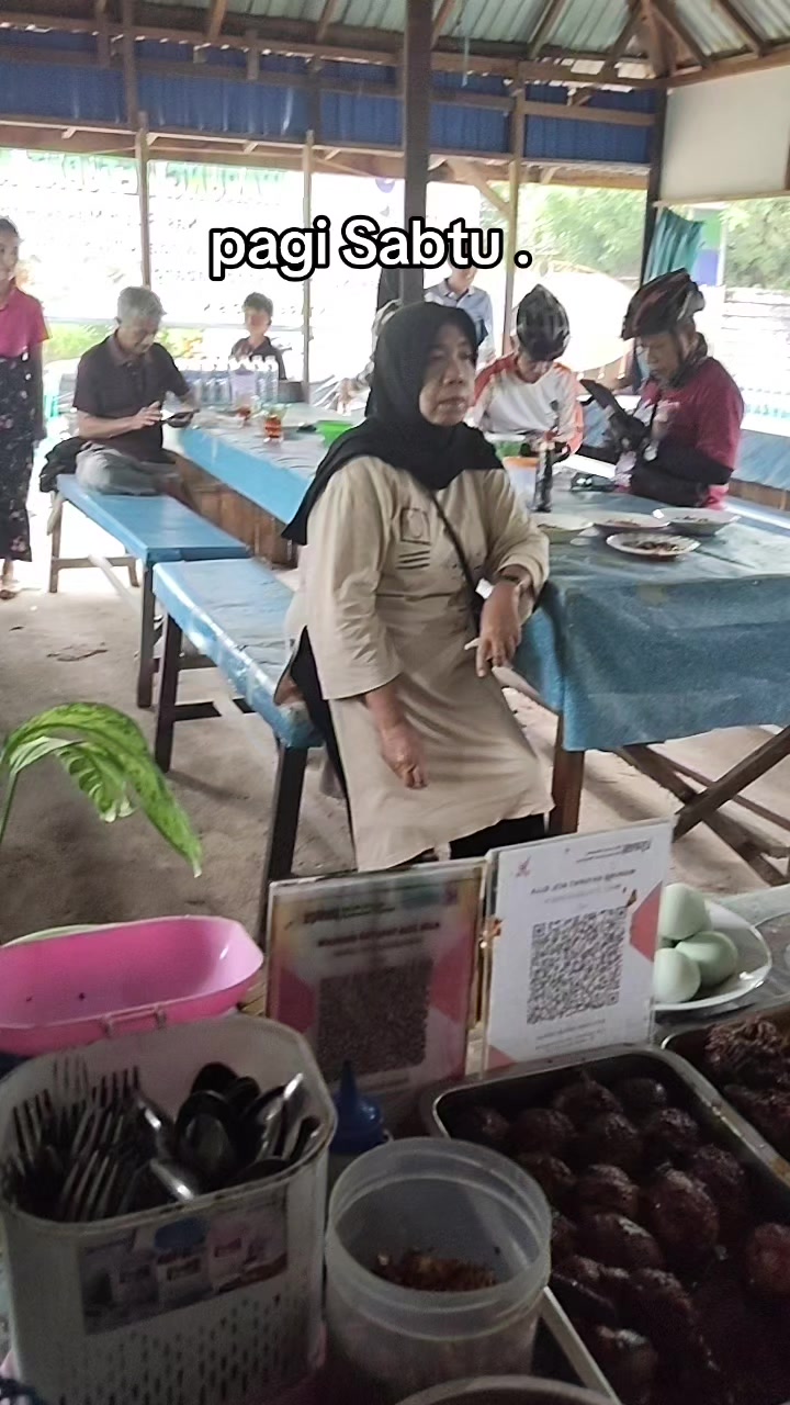 @warung katupat acil ella