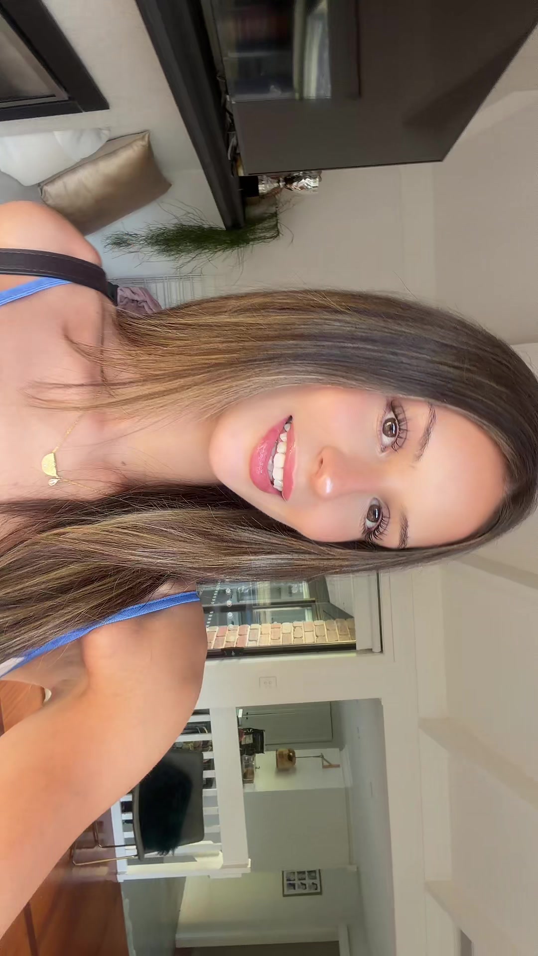 @Nikki🍒