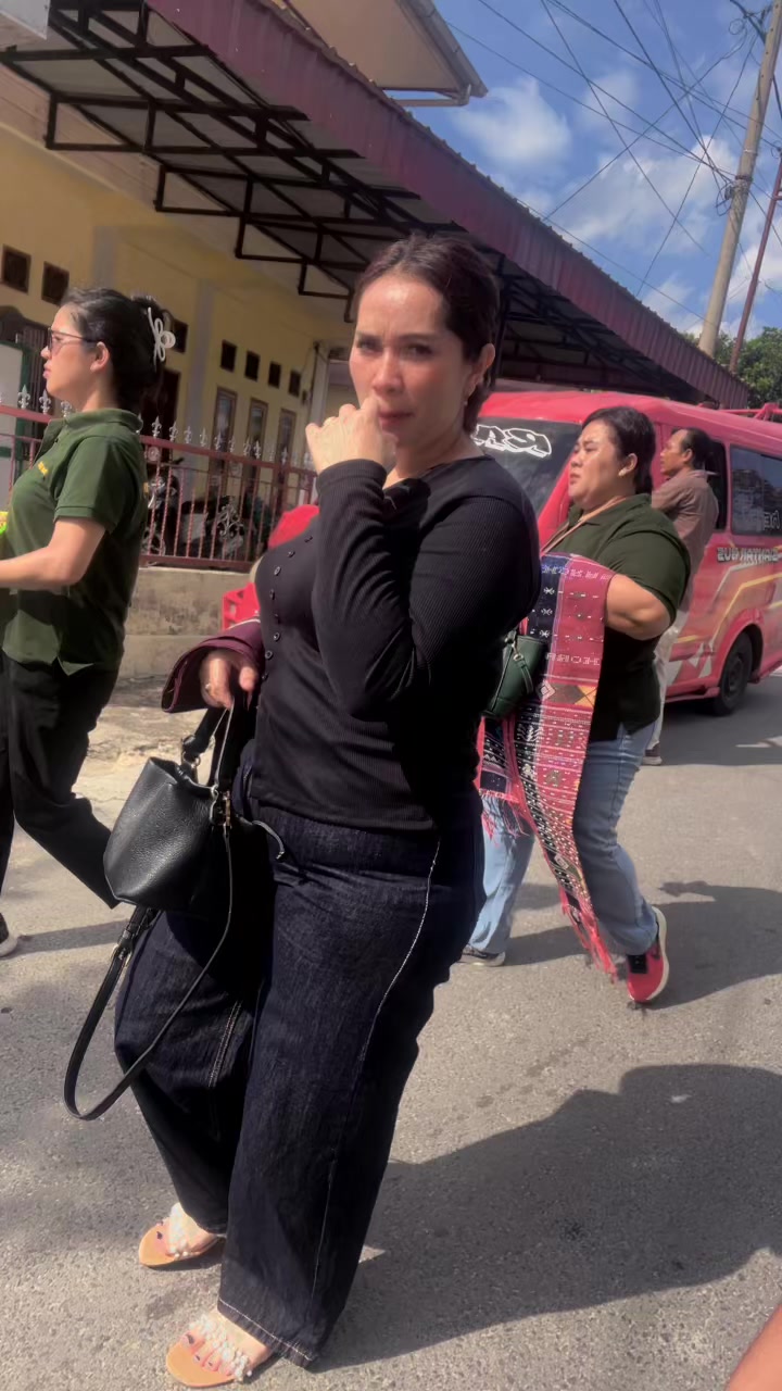 @Bor$in88