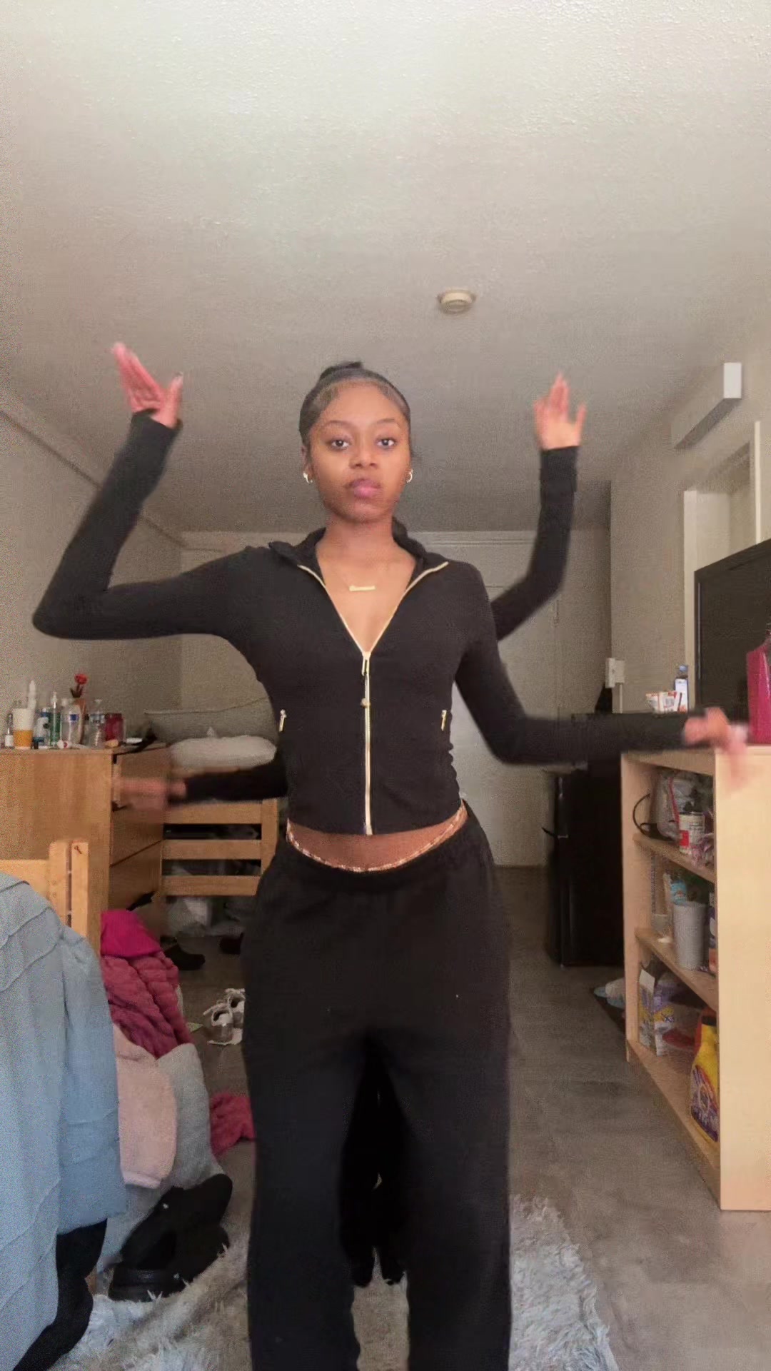 @lifeofnishaa.k