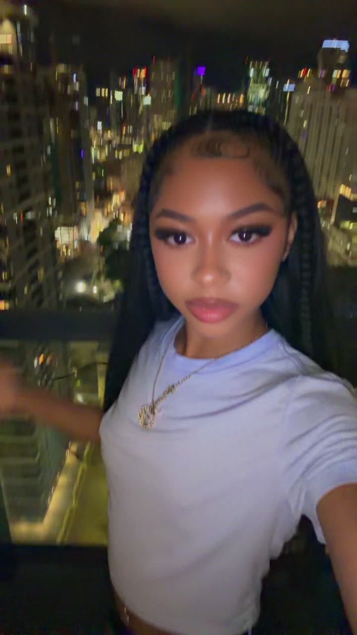 @Brattyfindomnii 👸🏽