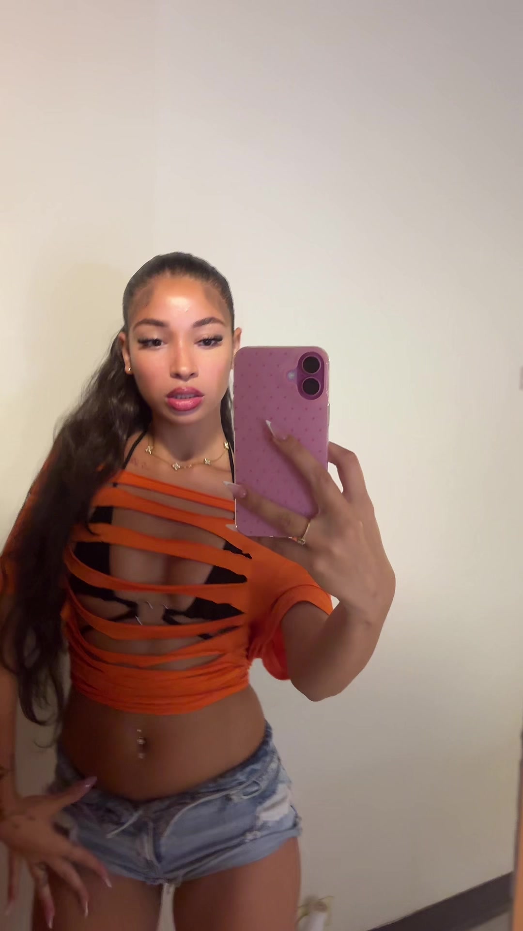 @aravely_