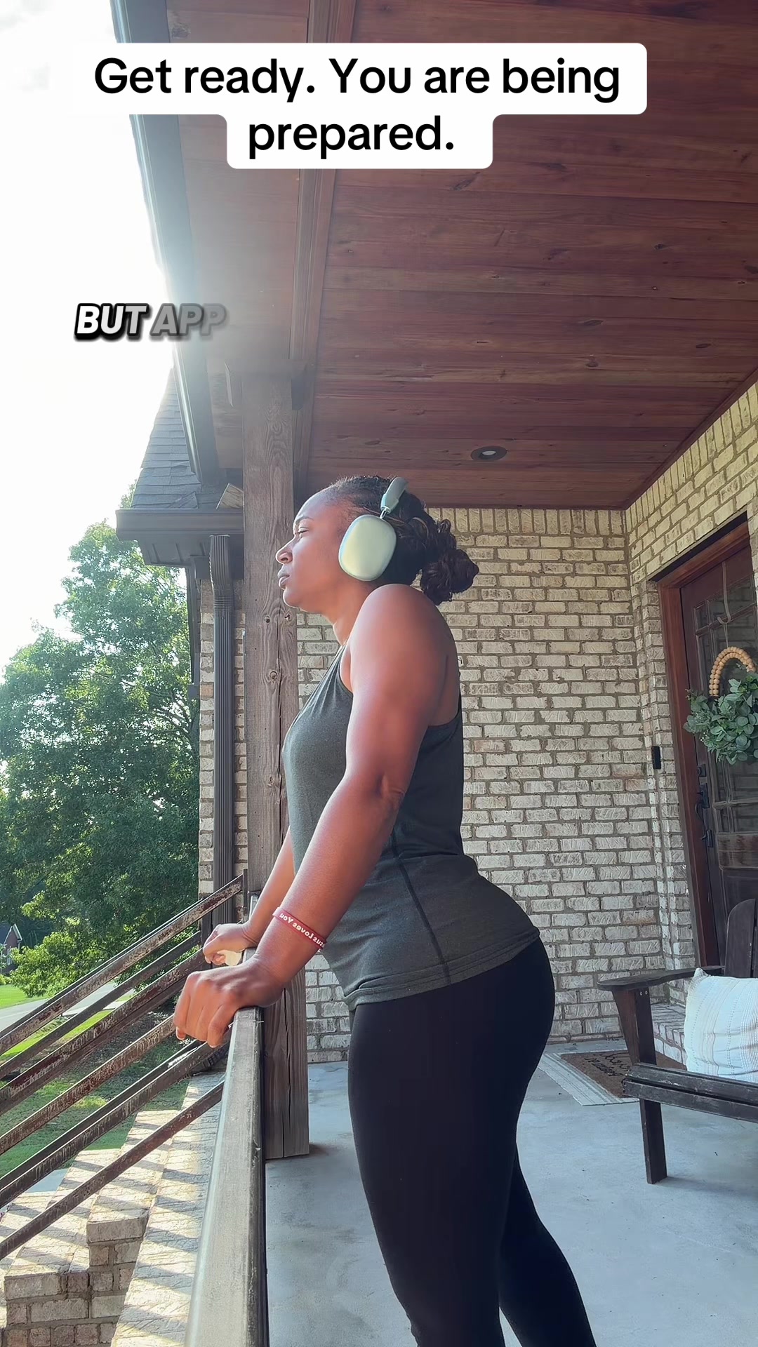 @Bella