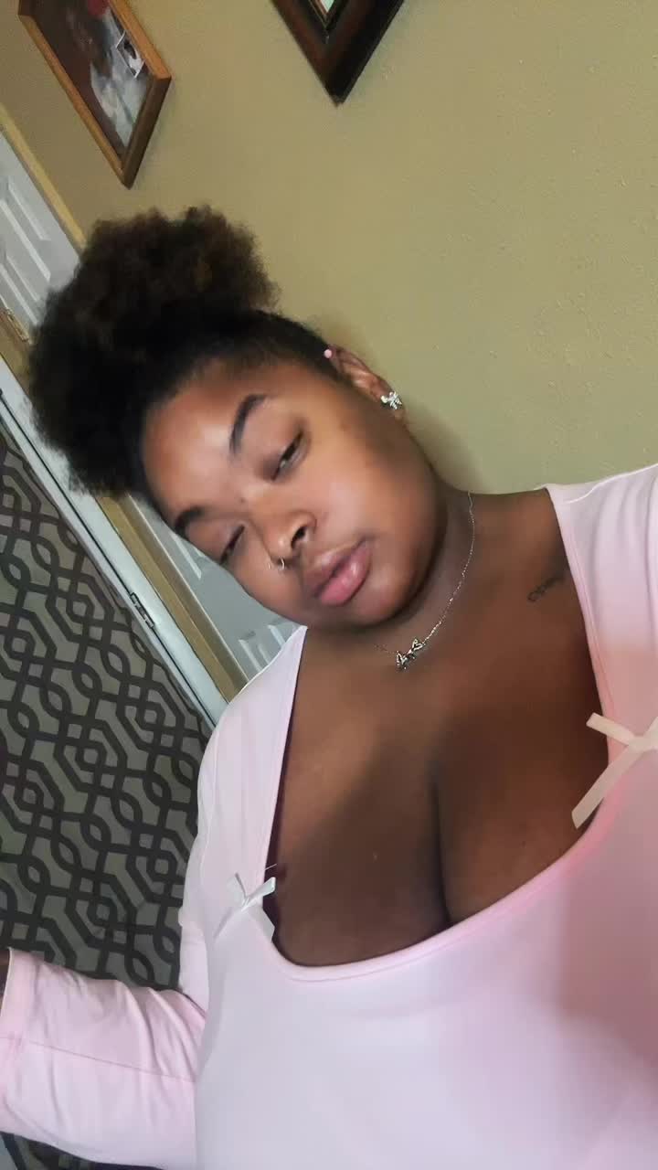 @Shazmon😘