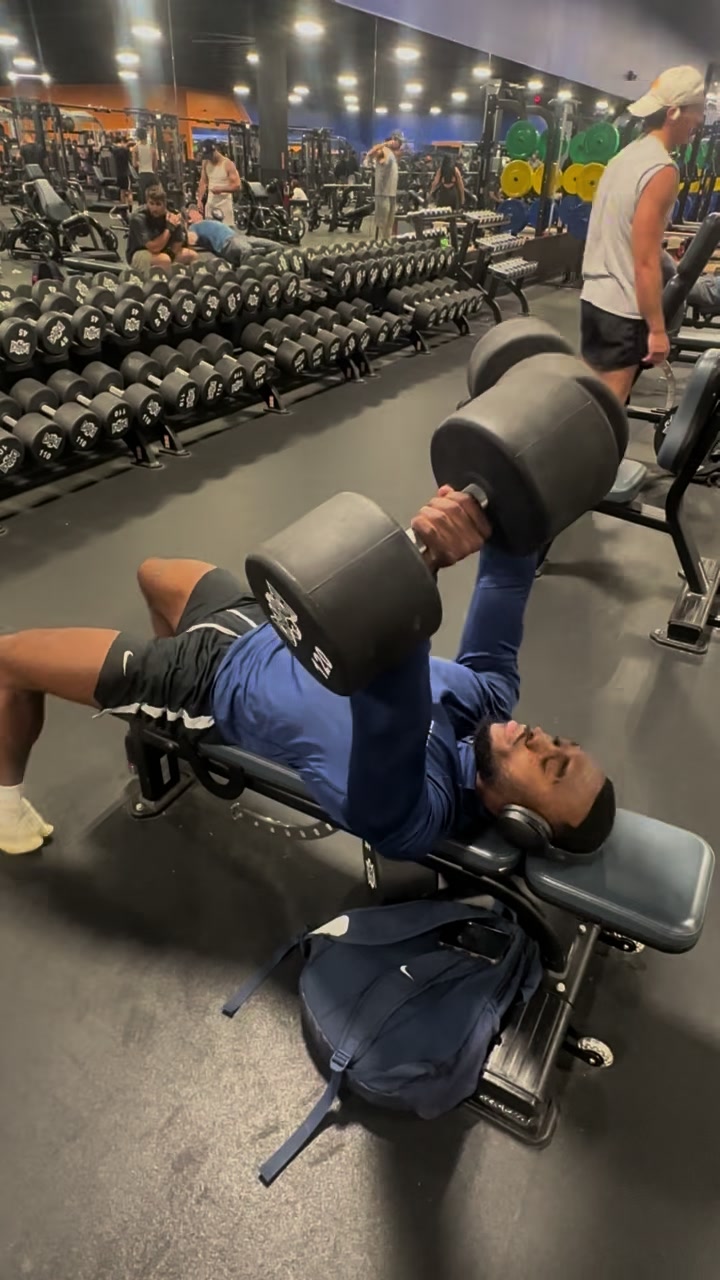 @Kaku lifts and fits!