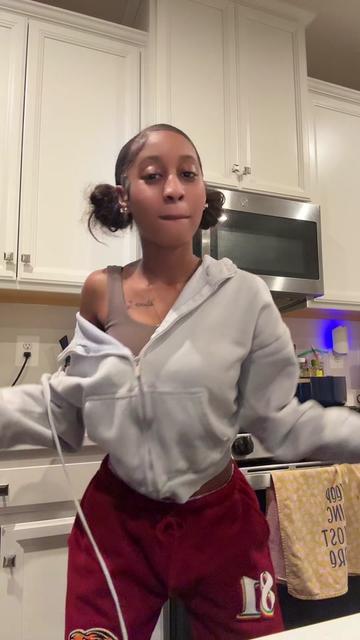 @NIA SIMONE