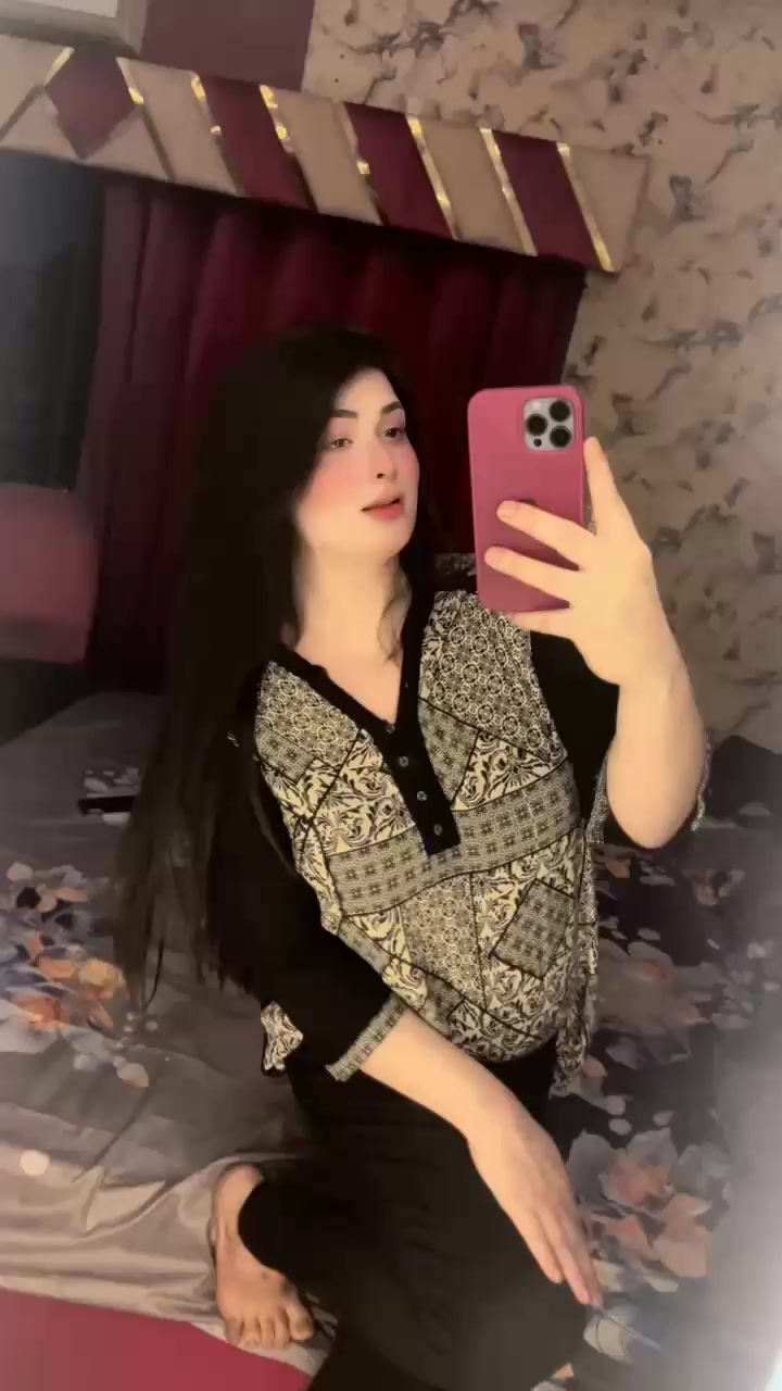 @Alizay_shah
