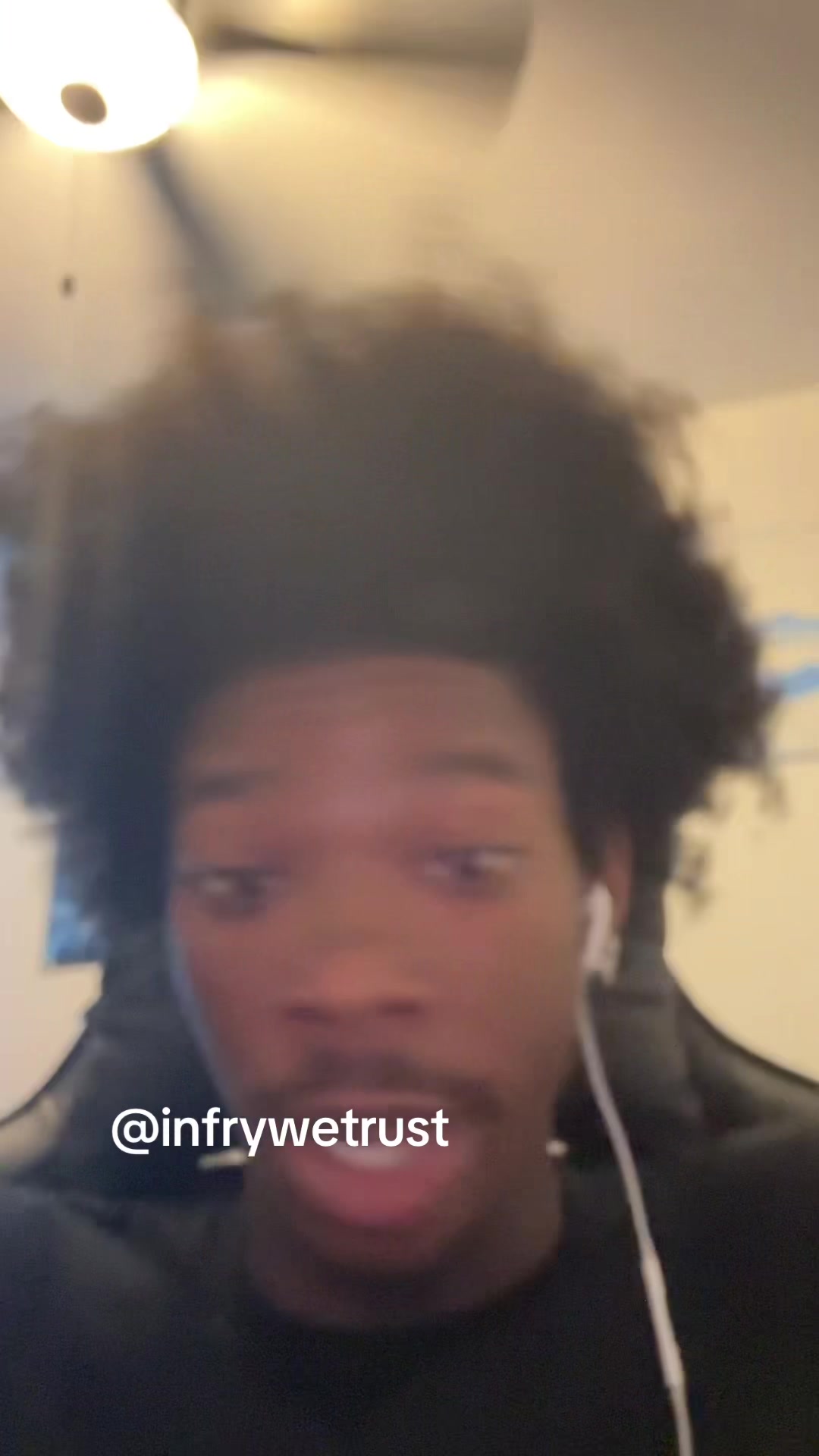 @Woahtherefry