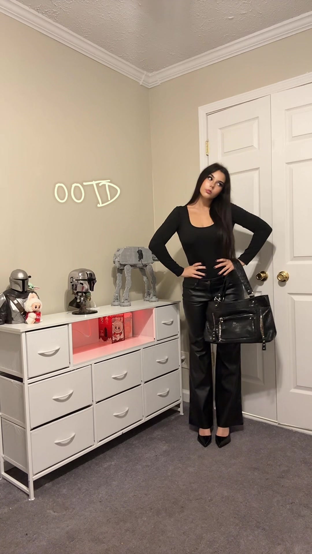 @Chloe