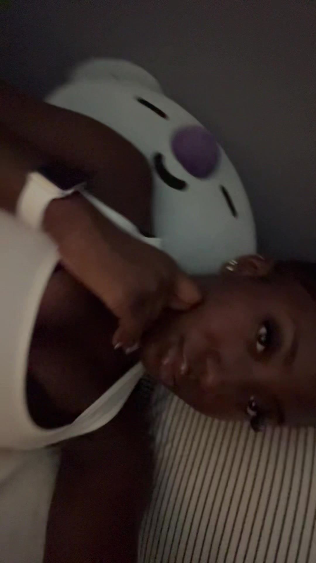 @🫰🏾