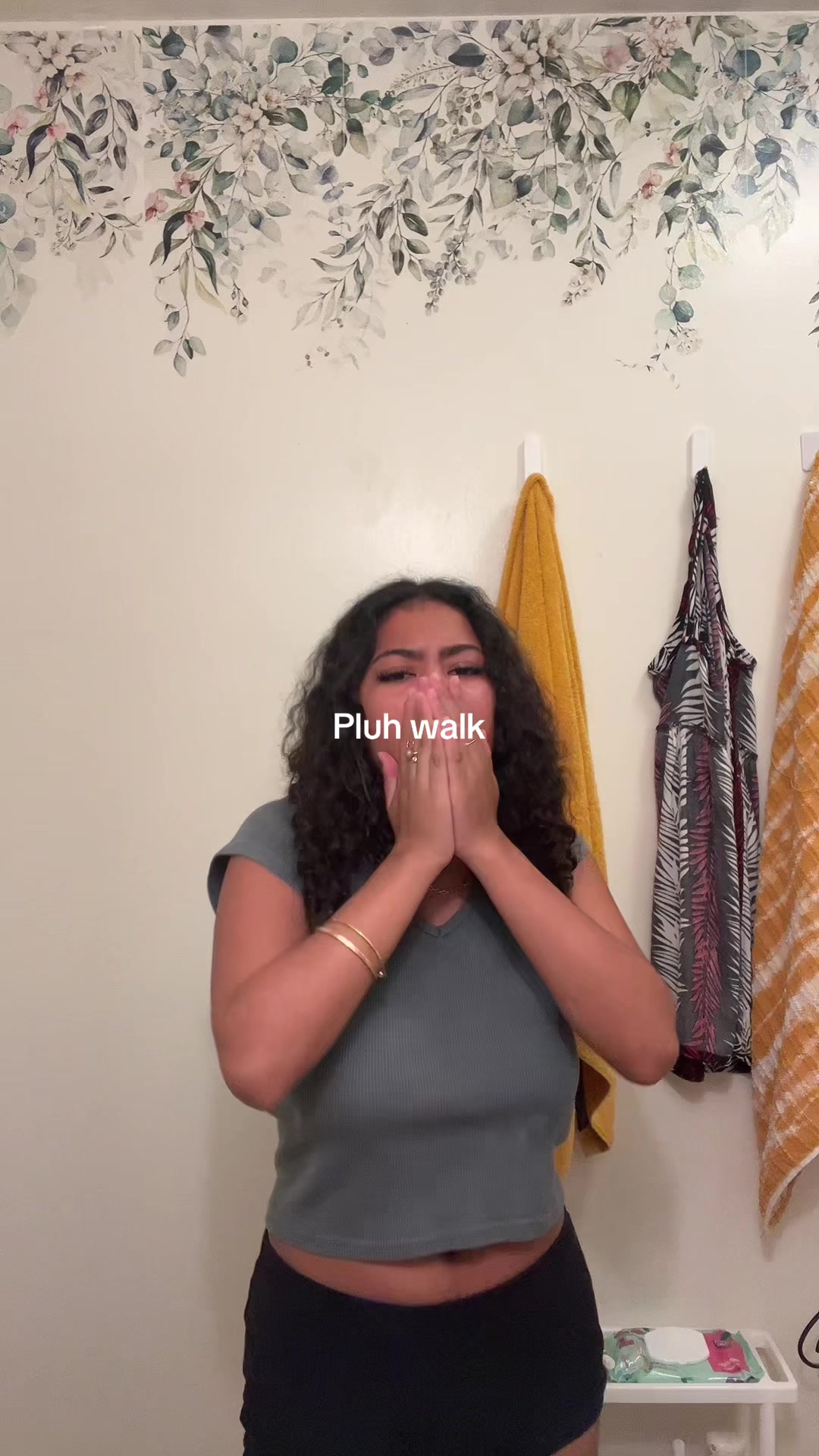@ꨄ