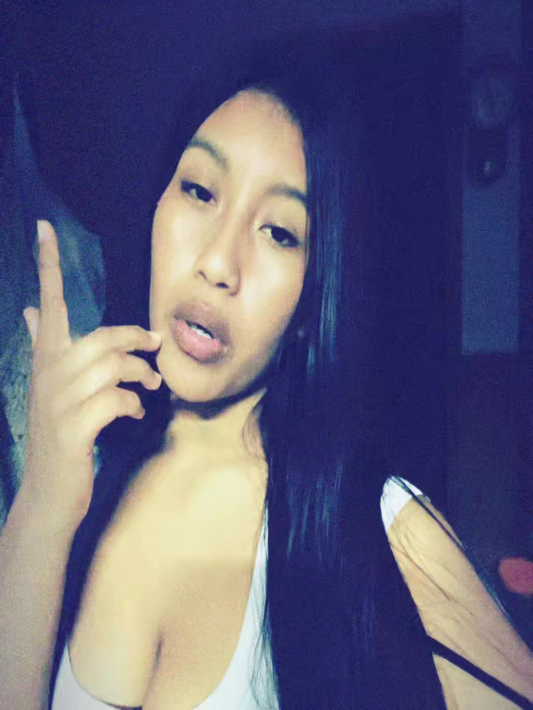 @3lena