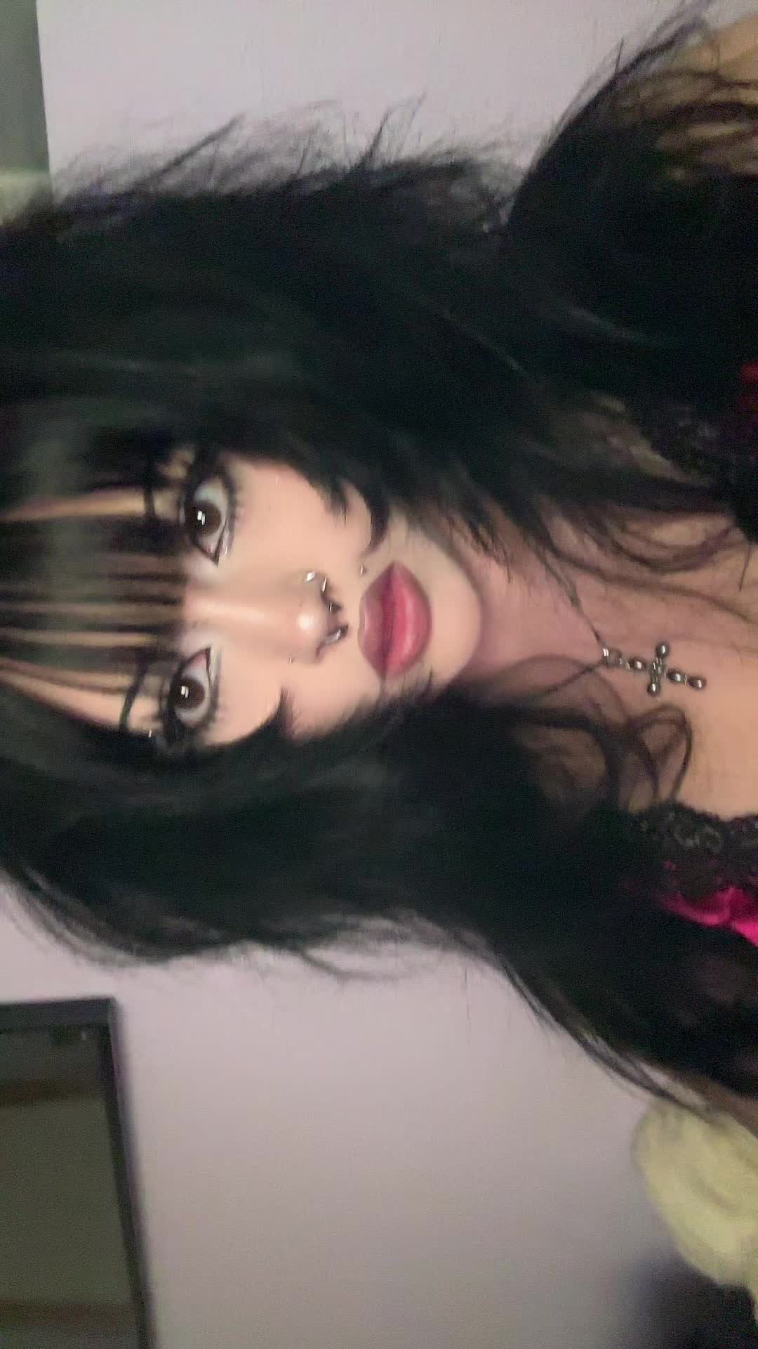 @𝔐elanie 🪽🎶
