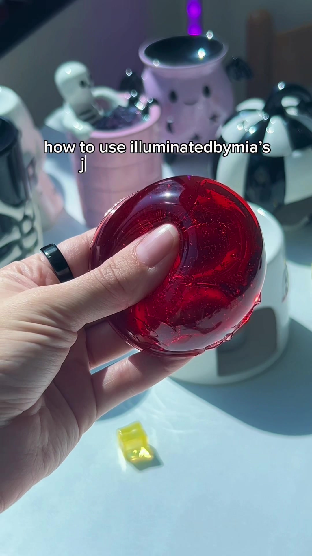 @illuminatedbymia