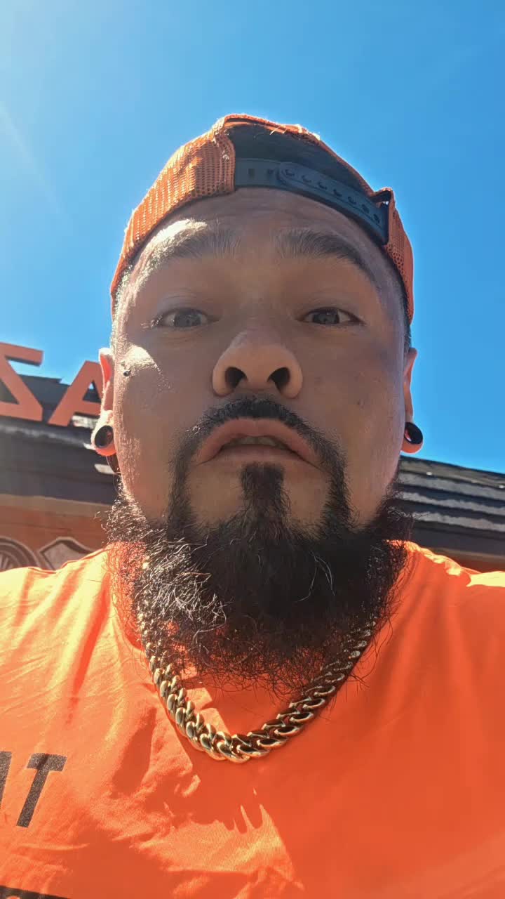 @LOUIEVSXXII