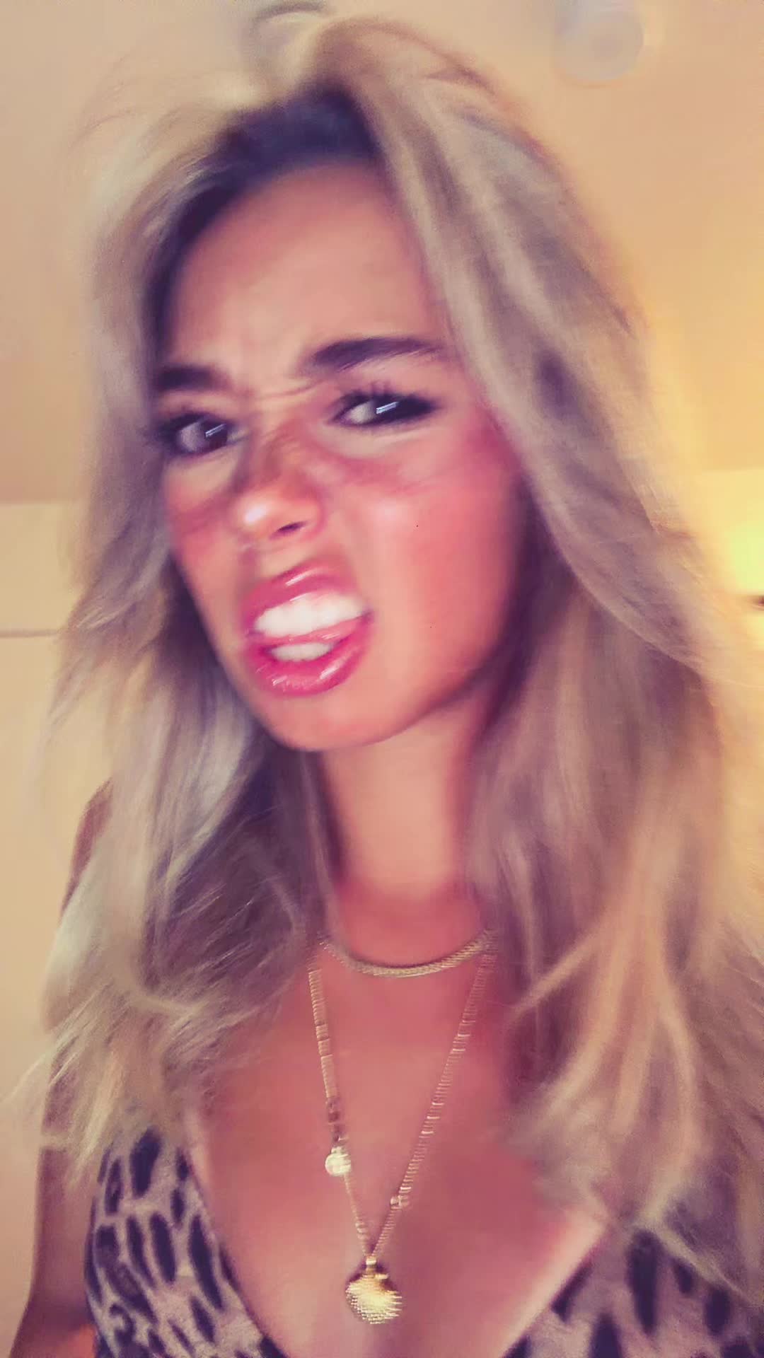@Lily