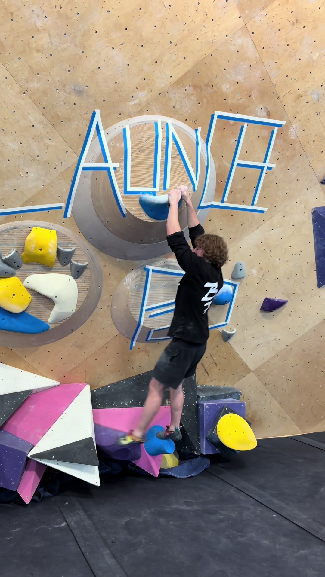@skylar.climbs