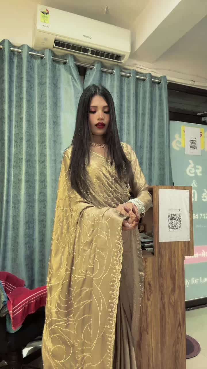 @ऋतु 🦋🖤