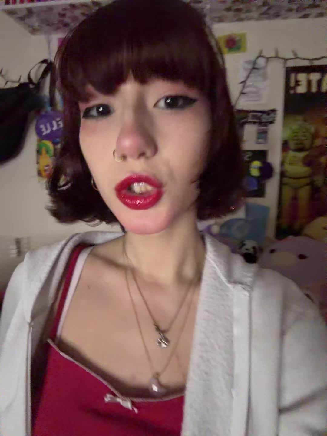@ellemaxw