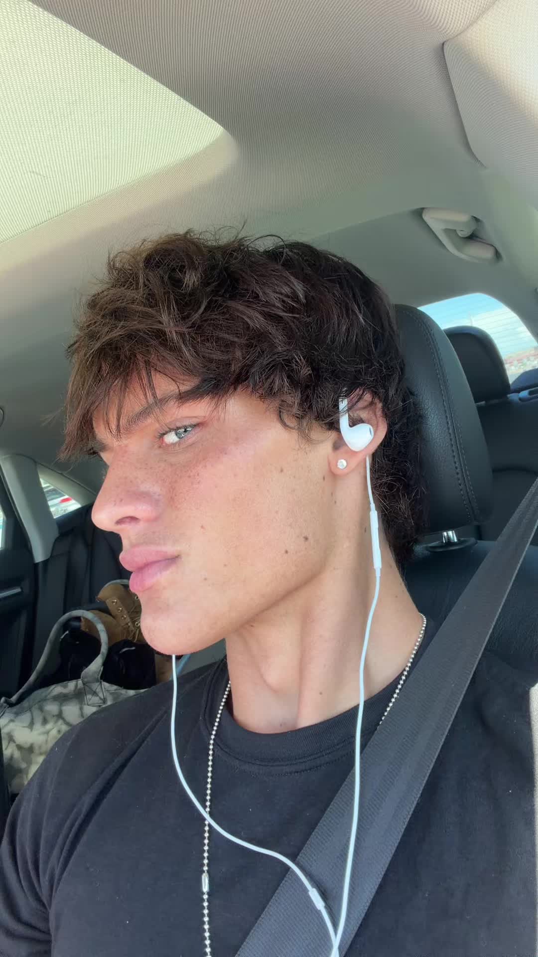 @sky