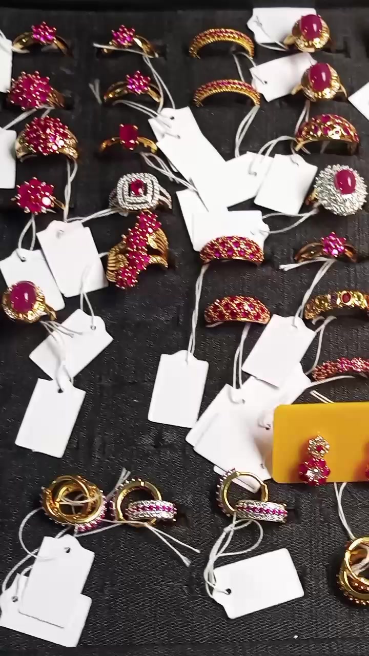 @Shwe Mi Gems&Japan Fancy