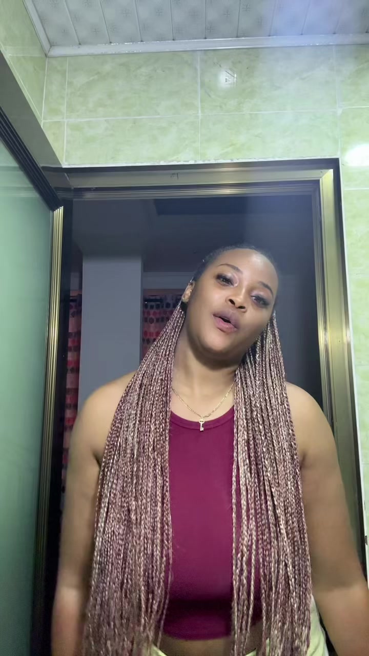 @Charonne Kanii