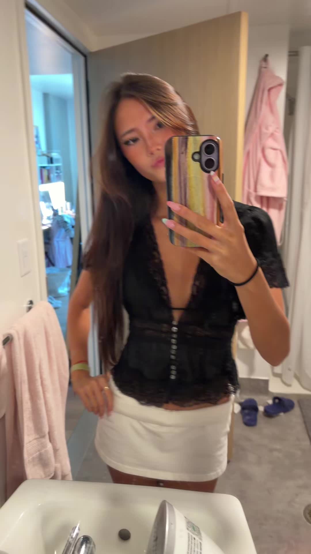 @omnom 🪽