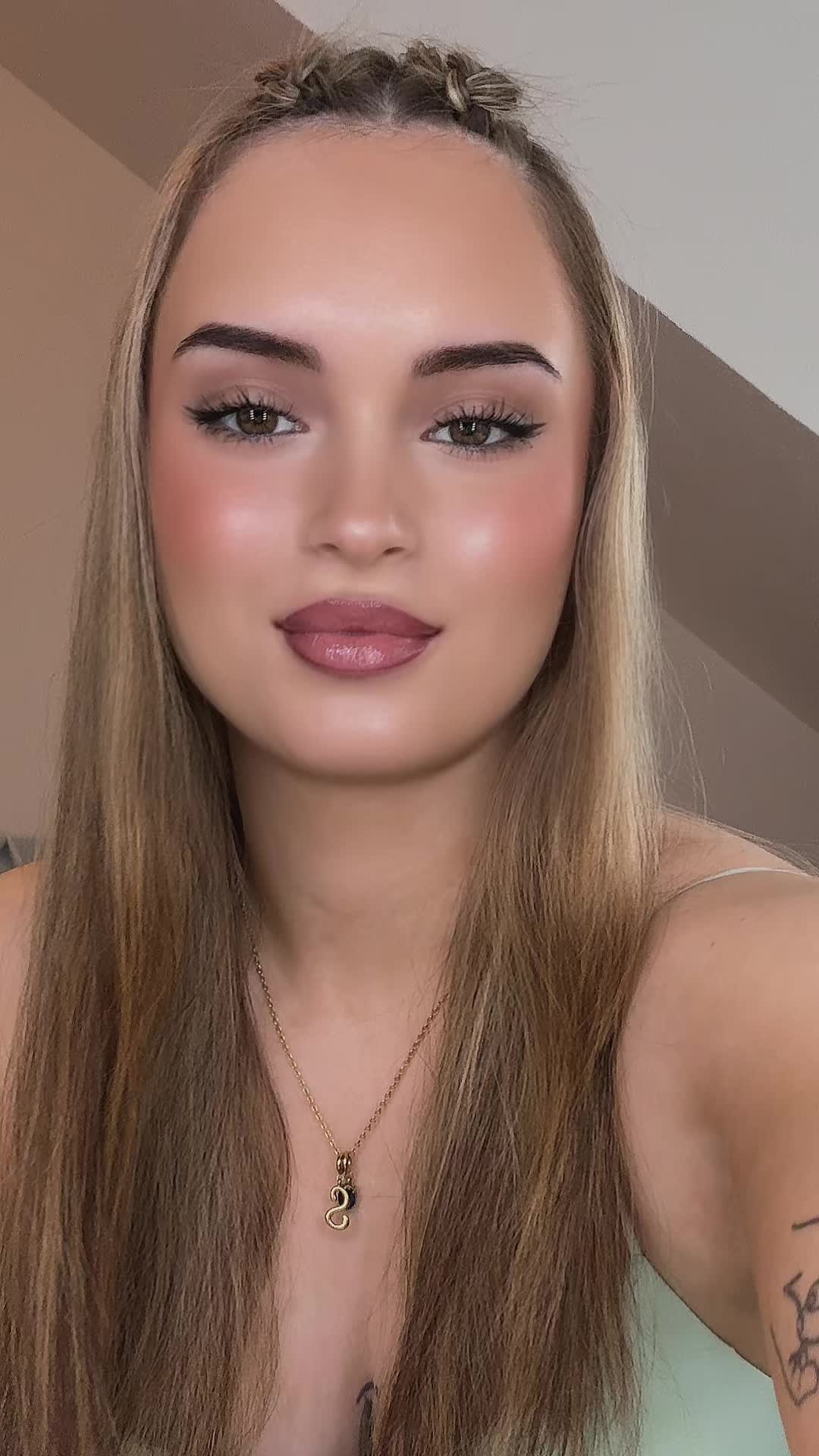 @_linamoon_glow