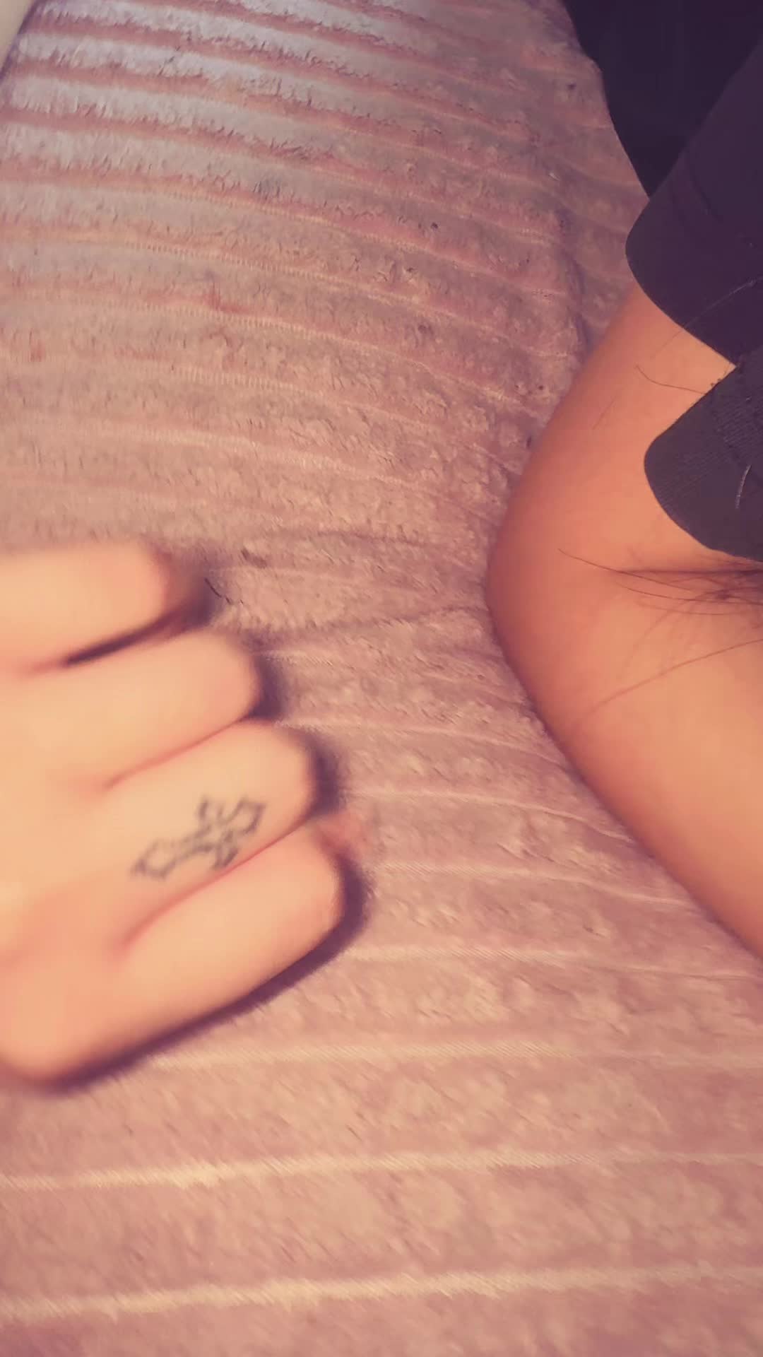 @динь-динь👅🩸