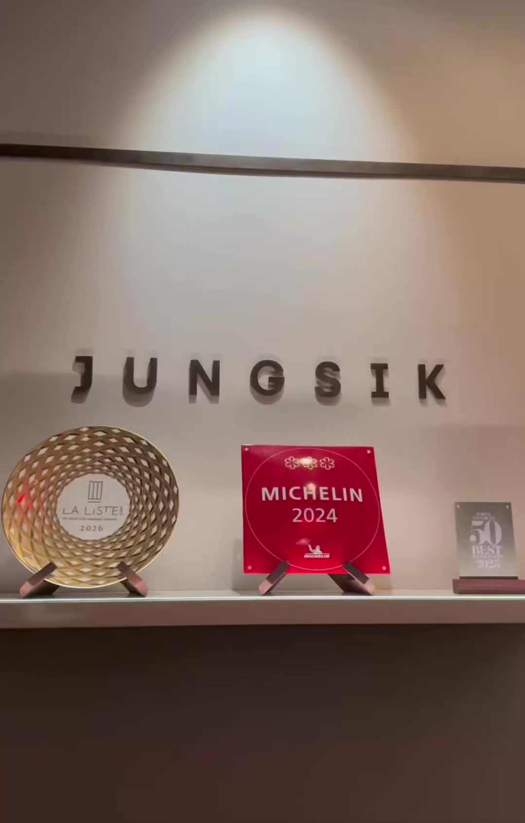 @melissaanddarren