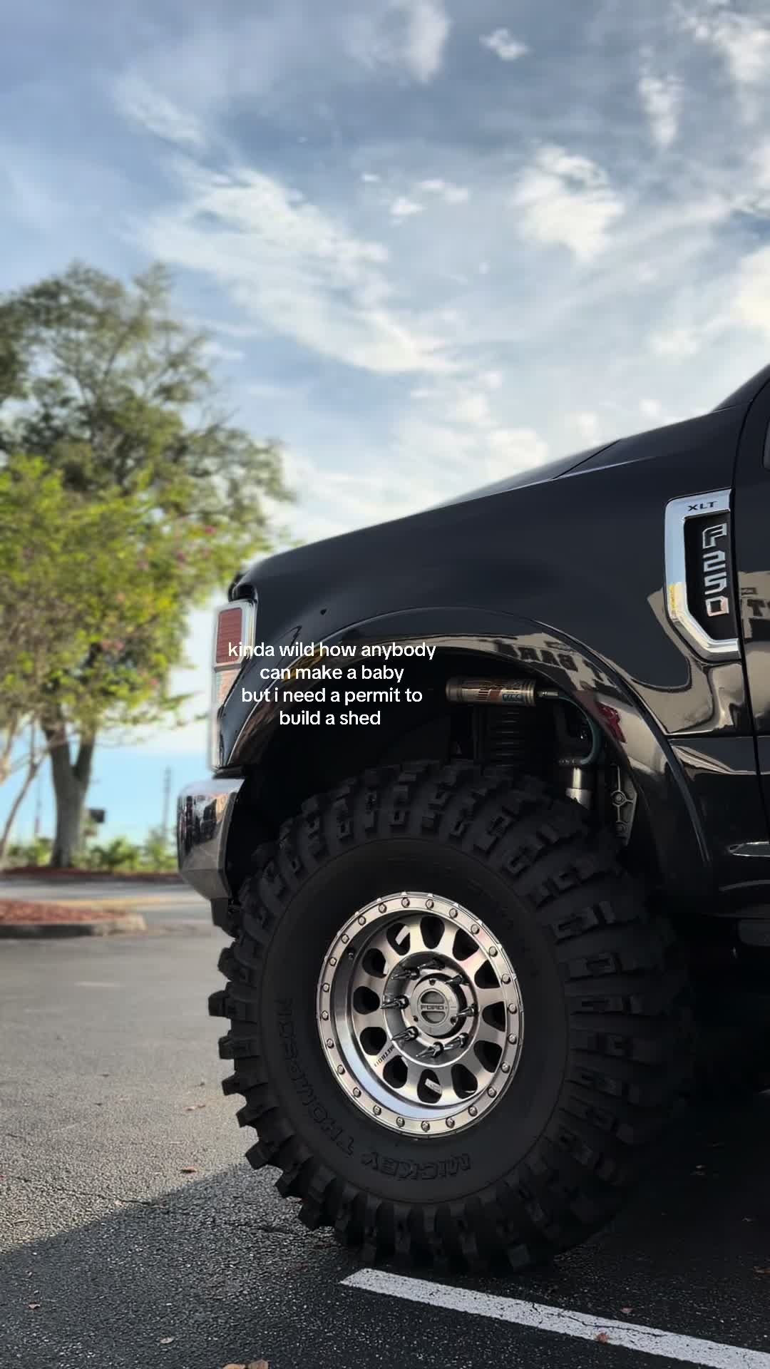 @️