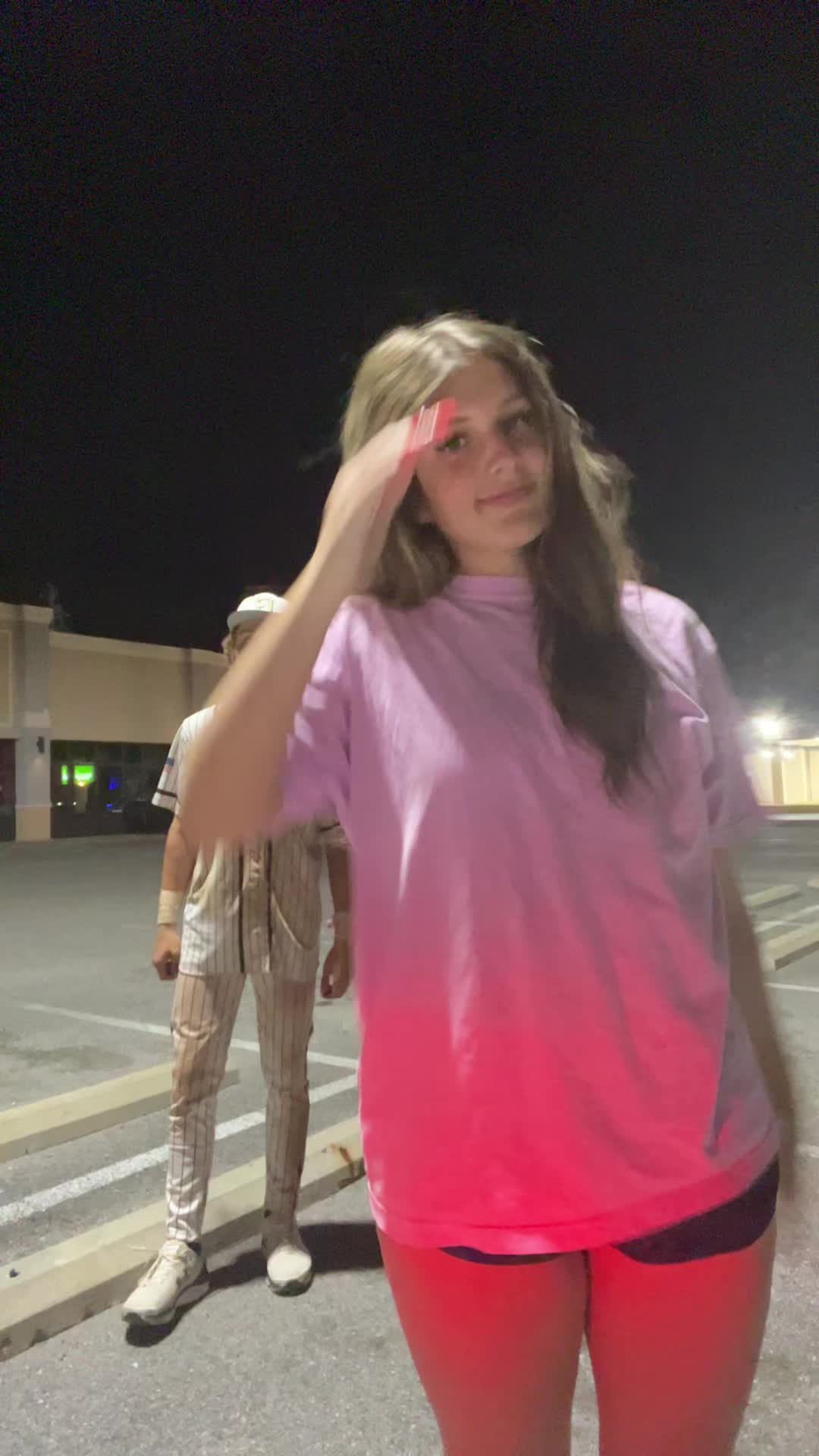 @𝘢 𝘴 𝘩 𝘭 𝘺 𝘯 𝘯