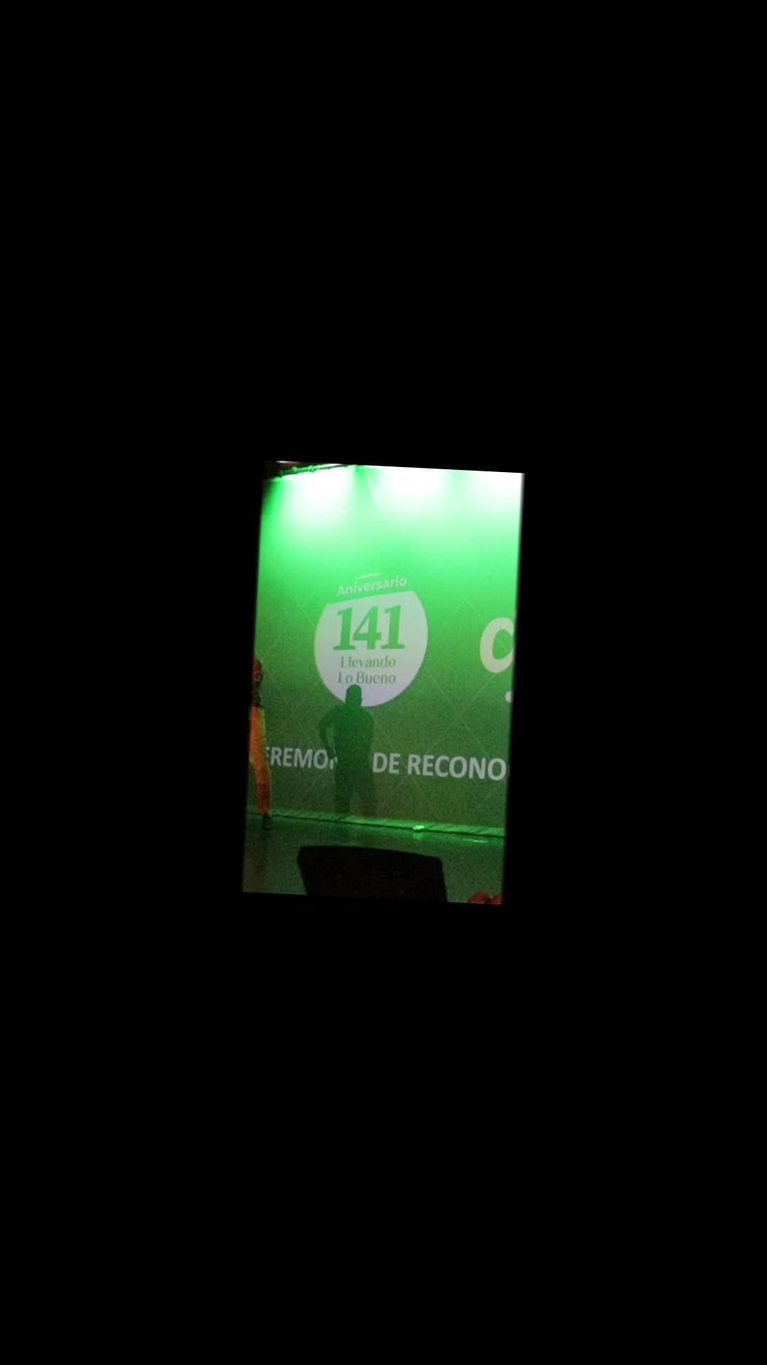 @Luis González