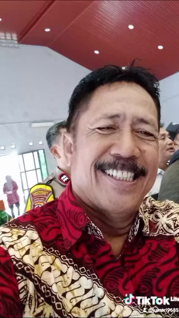 @Jumari
