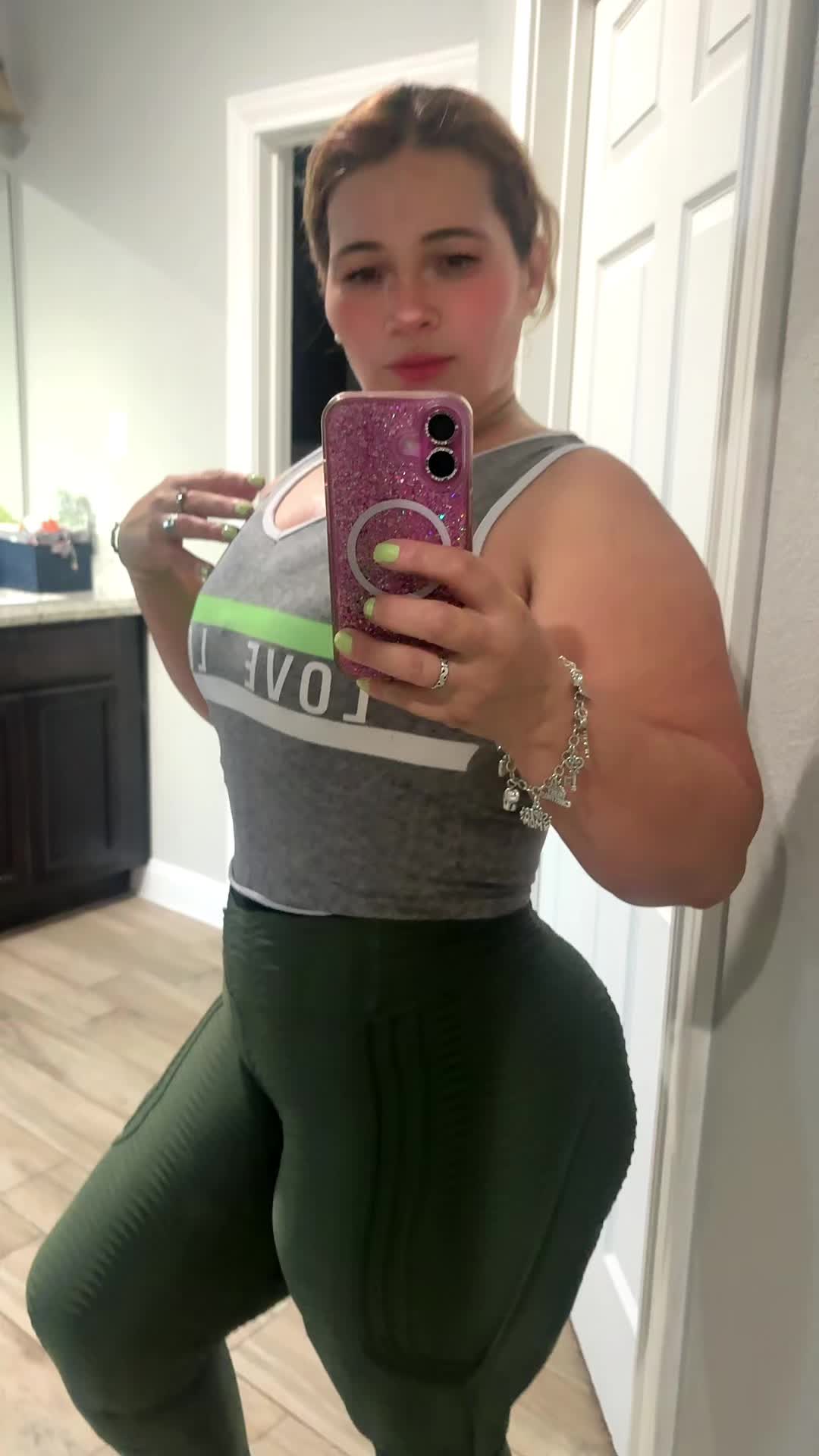 @Iliana
